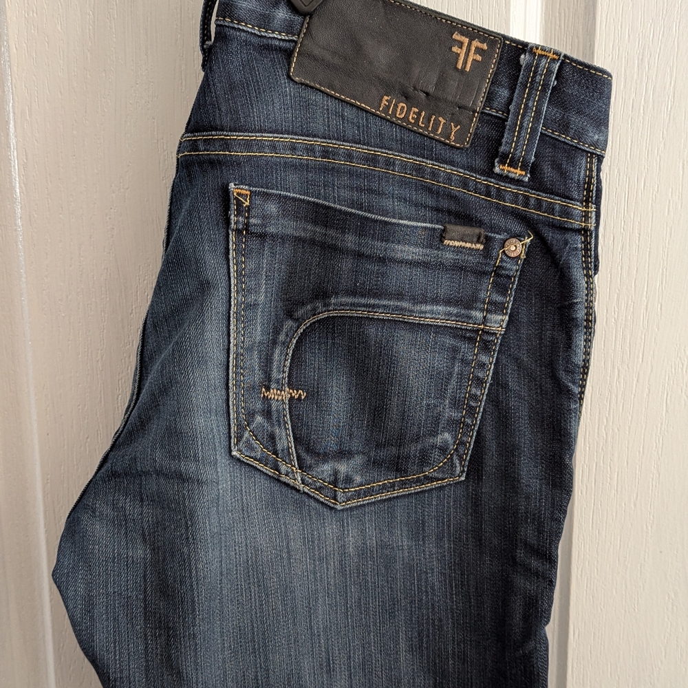 Fidelity Women's Blue Jeans 5011